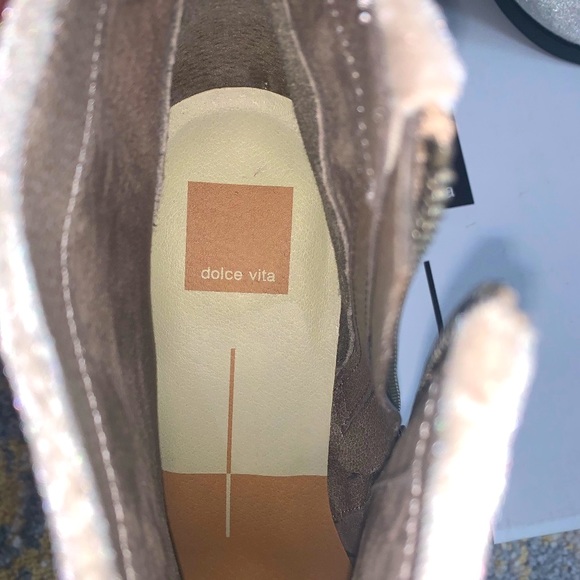 Dolce Vita 'Jozie' Silver Velvet Bootie-Size 9.5 - Picture 4 of 5